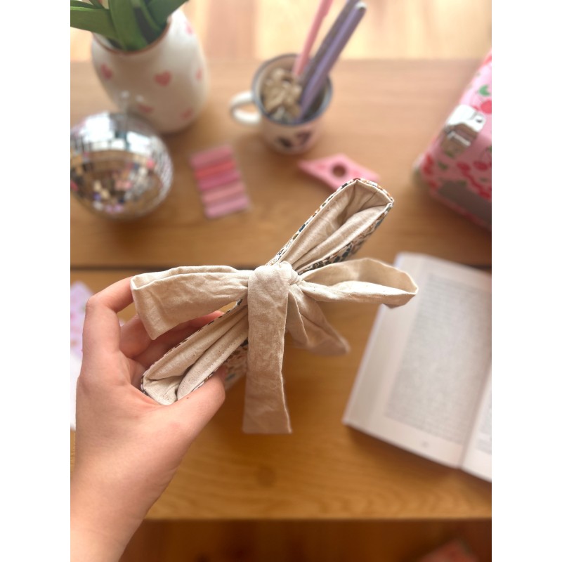 Pochette à livre poche Jasmin avec nœud