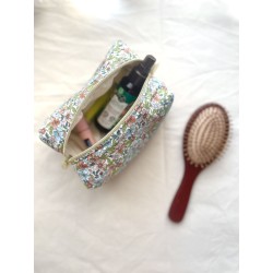 La trousse de toilette Camélia