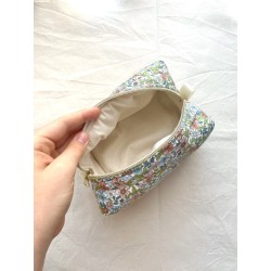 La trousse de toilette Camélia