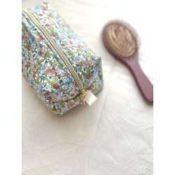 La trousse de toilette Camélia