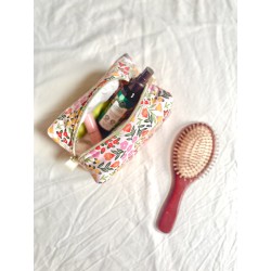 La trousse de toilette...